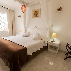Noblehouse Hotel
